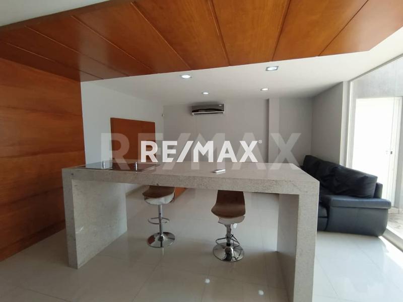 En Alquiler Casa o TownHouse Urb. Villas Paraiso,  Punto Fijo Estado Falcon