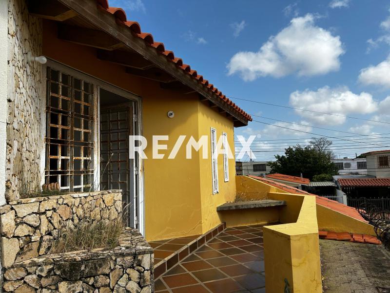 En Venta Casa o TownHouse Urbanización Judibana, Falcón, Venezuela.