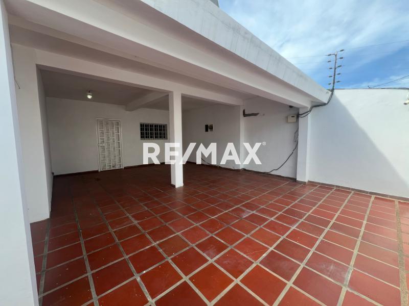 En Venta Casa o TownHouse Judibana, punto Fijo