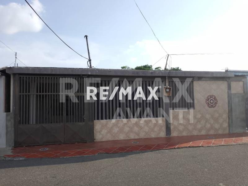 En Venta Casa o TownHouse Calle Panamá, Carirubana, Punto Fijo, Falcón, 4102, VEN