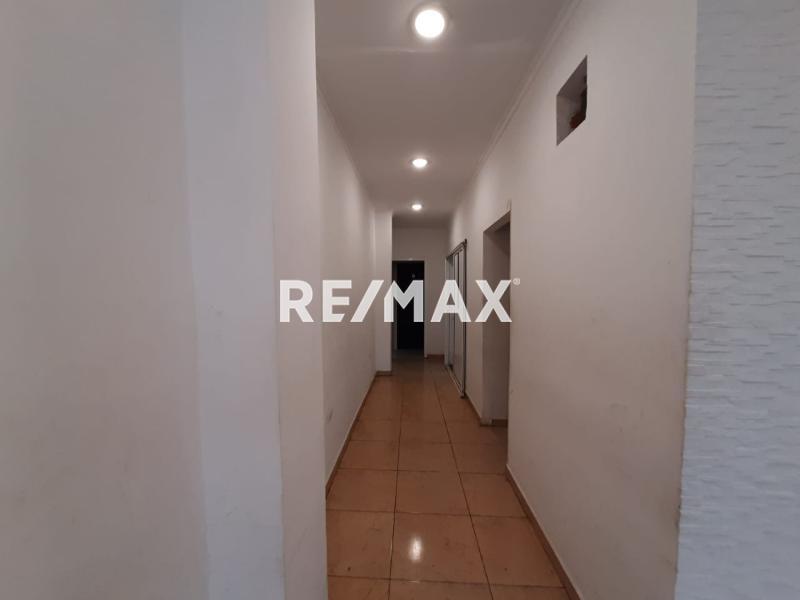 En Alquiler Local Comercial Santa Irene, C.C Punto Fijo Plaza, Punto Fijo, Municipio Carirubana del Estado Falcon, Venezuela.