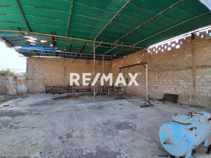 En Venta Local Industrial y Galpón Sector Ezequiel Zamora, Punto Fijo, Carirubana, Falcón, 4102, VEN