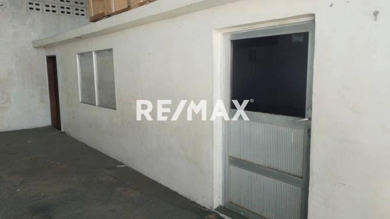 En Venta Local Industrial y Galpón Sector Ezequiel Zamora, Punto Fijo, Carirubana, Falcón, 4102, VEN