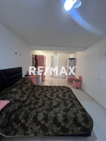 En Venta Casa o TownHouse Avenida 11, Puerta Maraven, Cardón, Falcón, 4154, VEN