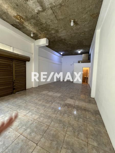 En Alquiler Local Comercial Cc Galerías paraguana, Puerta maraven