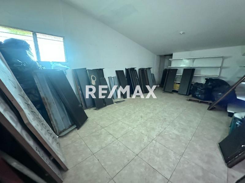 En Alquiler Local Comercial Cc Galerías paraguana, Puerta maraven