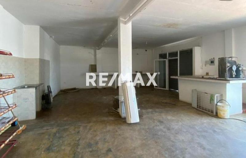 En Alquiler Local Comercial Avenida Ollarvides, Puerta Maraven, Cardón, Falcón, 4154, VEN