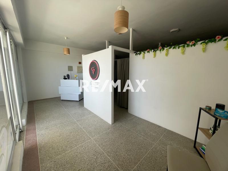 En Alquiler Local Comercial Avenida Ollarvides, Puerta Maraven, Cardón, Falcón, 4154, VEN