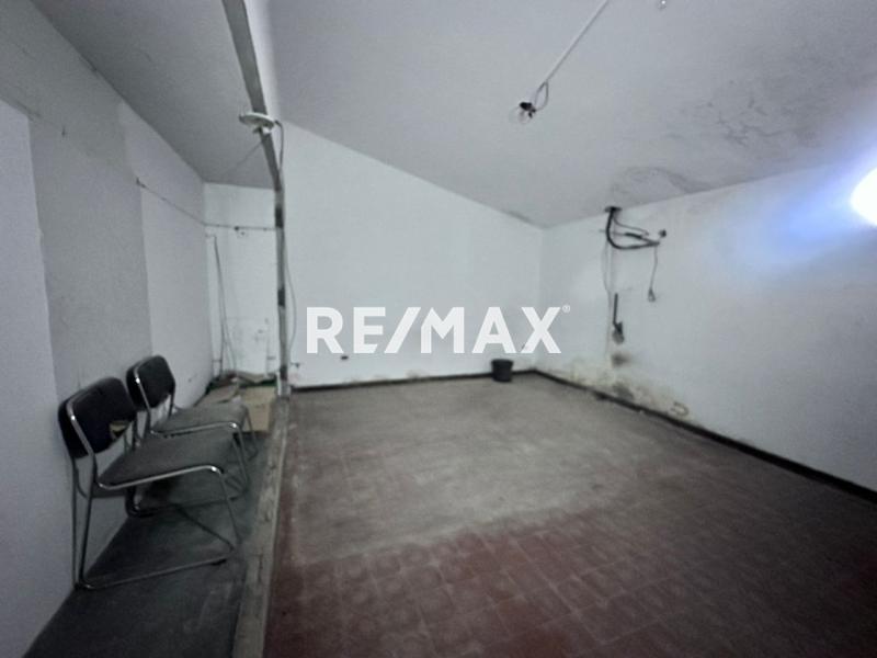 En Alquiler Local Comercial Avenida Ollarvides, Puerta Maraven, Cardón, Falcón, 4154, VEN