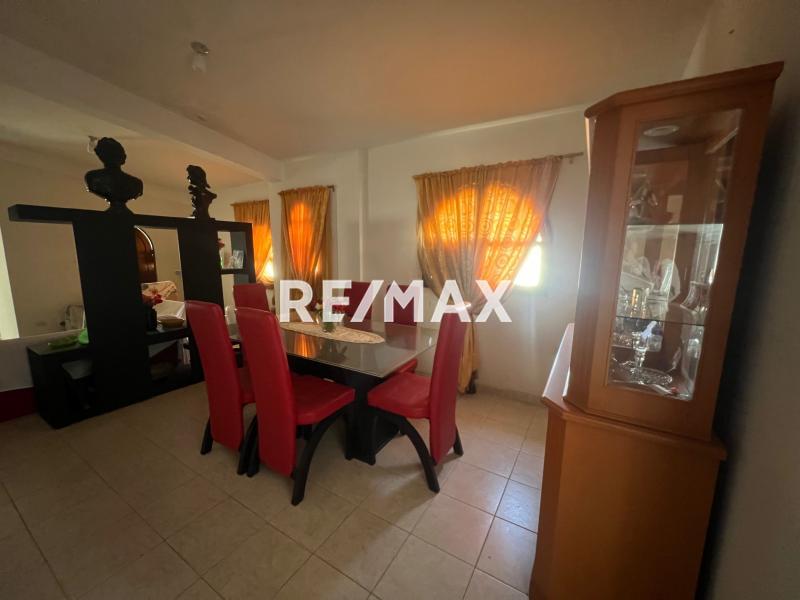 En Venta Casa o TownHouse Urb Santa Irene, Punto fijo