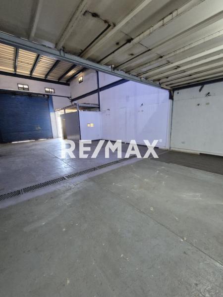 En Alquiler Local Industrial y Galpón Sector Cujicana, Punto Fijo, Estado Falcon, VEN.