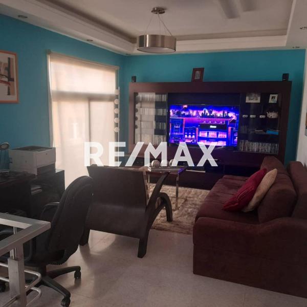 En Venta Casa o TownHouse URB LAS VIRTUDES