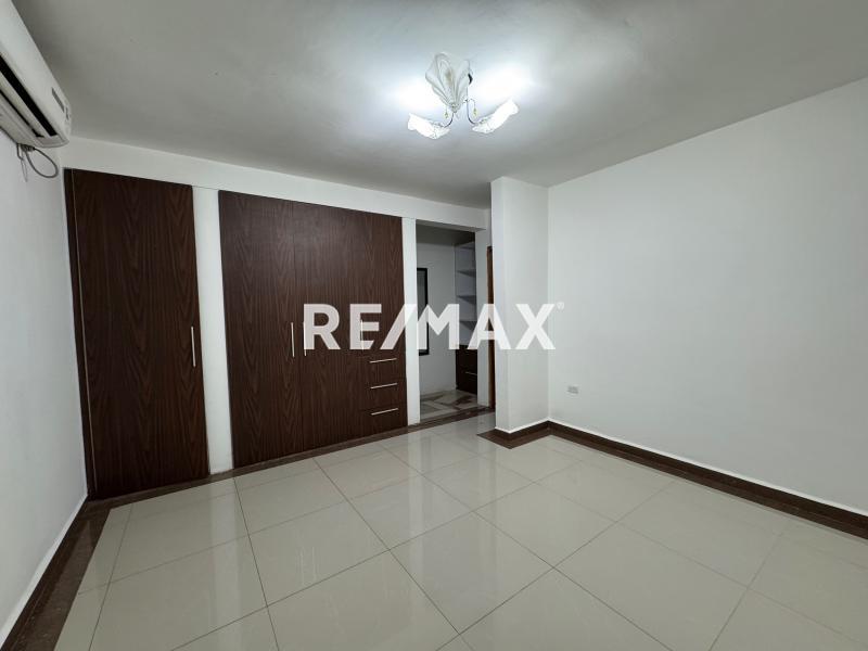 En Alquiler Casa o TownHouse Urb. Bahimar puerta Maraven