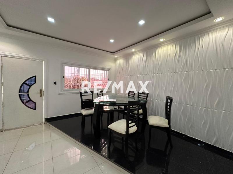 En Alquiler Casa o TownHouse Casacoima Punto Fijo, Falcón, 4102, VEN