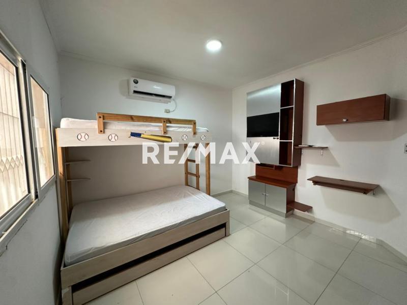 En Alquiler Casa o TownHouse Casacoima Punto Fijo, Falcón, 4102, VEN