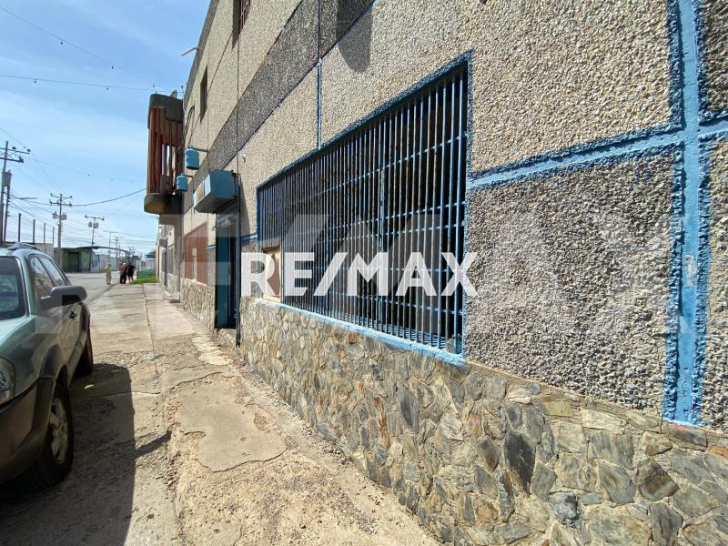 En Venta Local Comercial Calle Colombia, Centro, Punto Fijo, Falcón, 4102, VEN