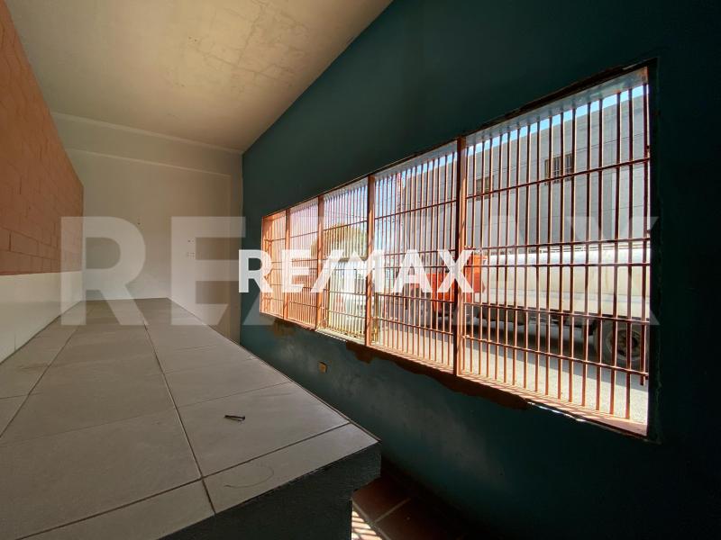En Venta Local Comercial Calle Colombia, Centro, Punto Fijo, Falcón, 4102, VEN