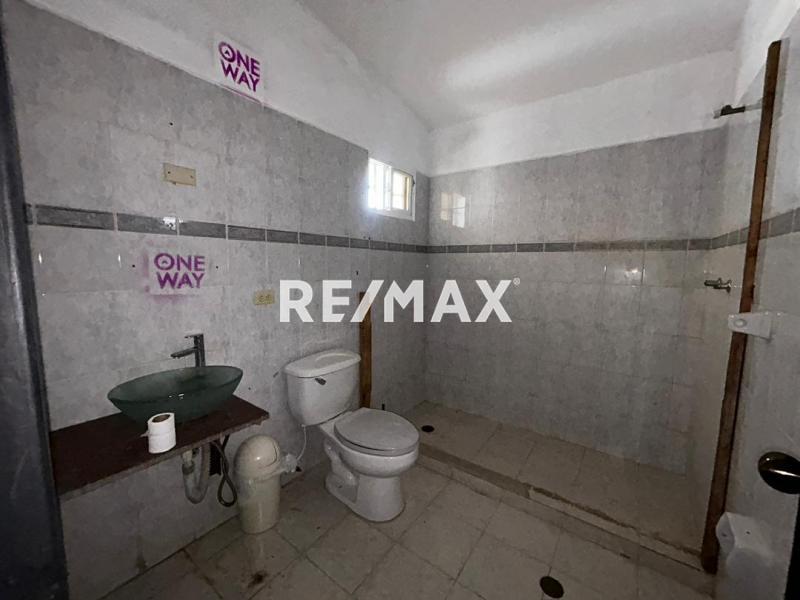 En Venta Casa o TownHouse Avenida Ollarvides, Puerta Maraven, Cardón, Falcón, 4167, VEN