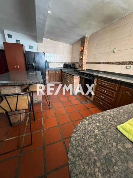 En Alquiler Casa o TownHouse Urb Zaraboncito Sector Maraven