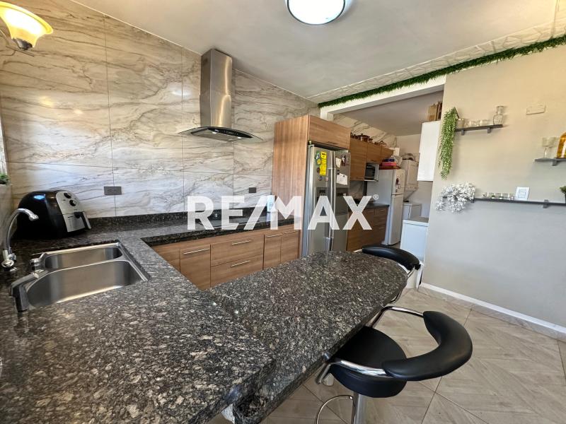 En Venta Casa o TownHouse SECTOR BRISAMAR PUERTA MARAVEN