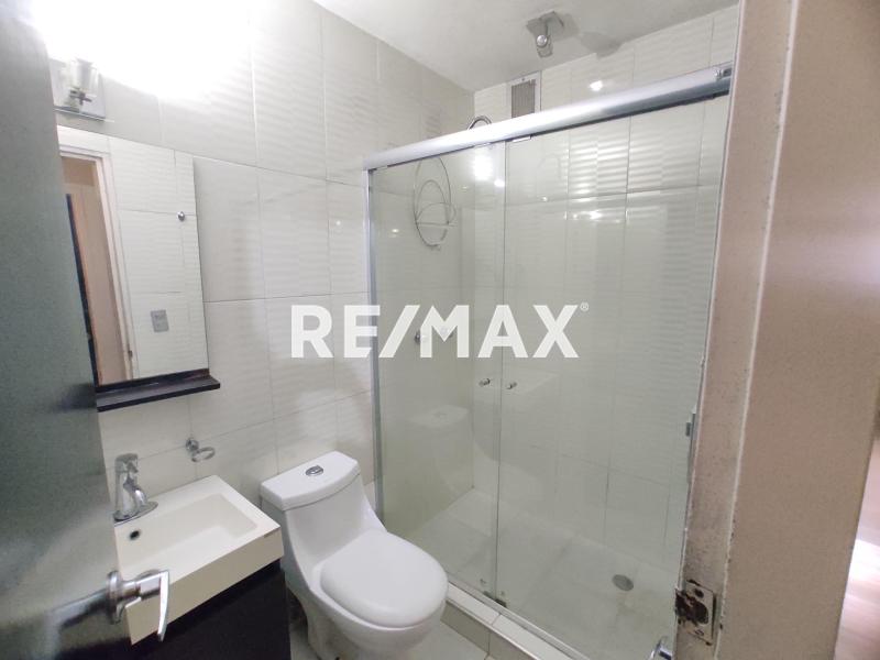 En Venta Apartamento Edificio los claveles