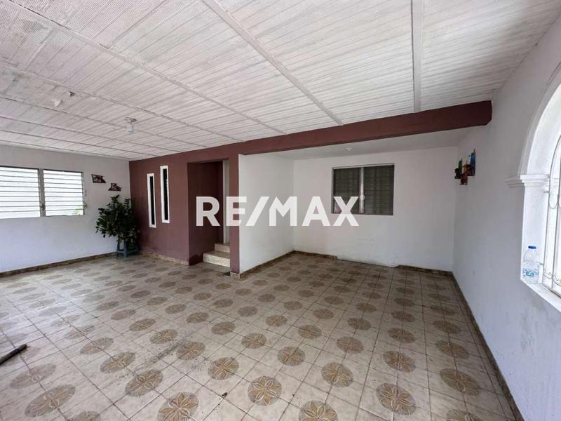 En Venta Casa o TownHouse Cujicana, Punto Fijo, Estado Falcón