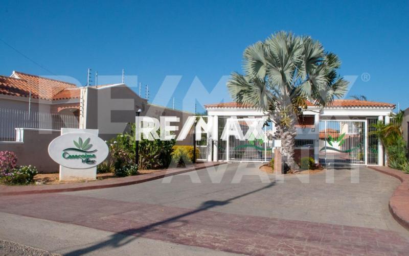 En Venta Casa o TownHouse CASACOIMA VILLAGE