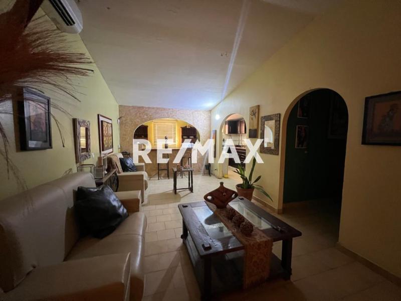 En Venta Casa o TownHouse Urb Casacoima. Punto Fijo, Edo Falcon