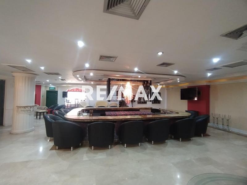 En Alquiler Local Comercial Avenida General Pelayo, Puerta Maraven, Cardón, Falcón, 4154, VEN