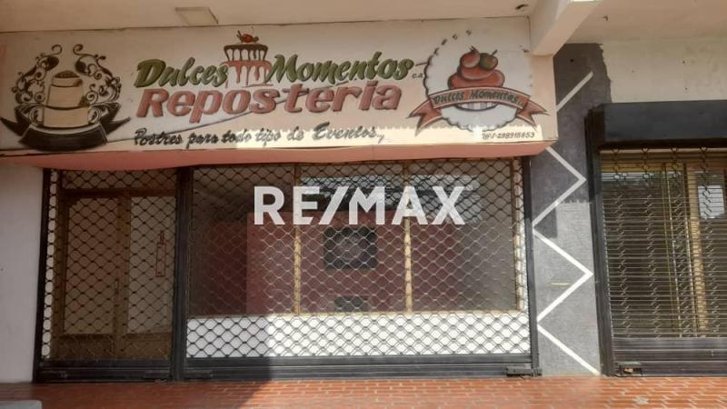 En Alquiler Local Comercial Avenida General Pelayo, Puerta Maraven, Cardón, Falcón, 4154, VEN
