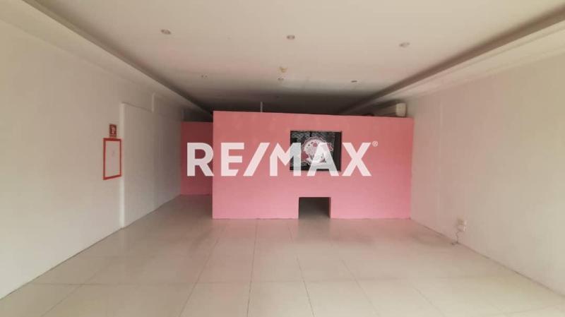 En Alquiler Local Comercial Avenida General Pelayo, Puerta Maraven, Cardón, Falcón, 4154, VEN