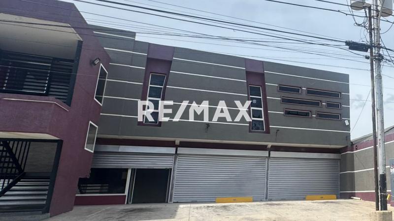 En Alquiler Local Comercial Avenida General Pelayo, Puerta Maraven, Cardón, Falcón, 4154, VEN