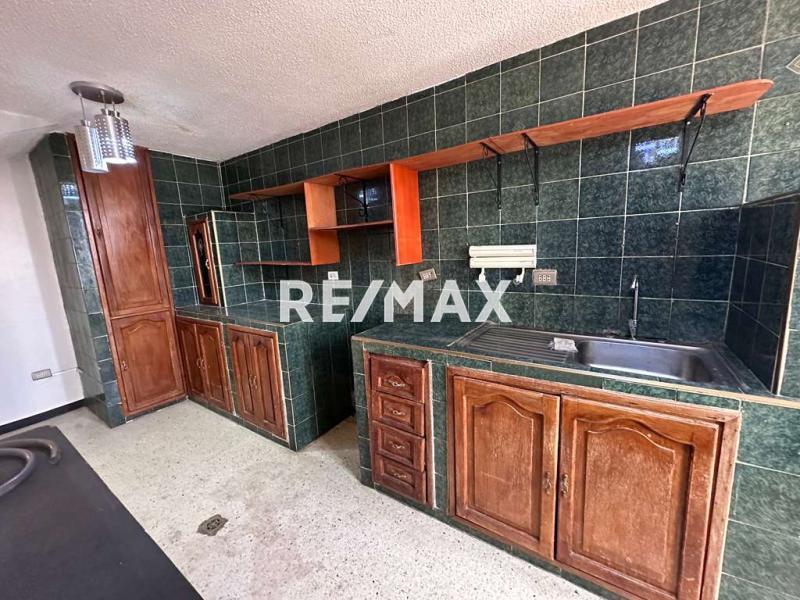 En Alquiler Apartamento Av 1 Zarabon