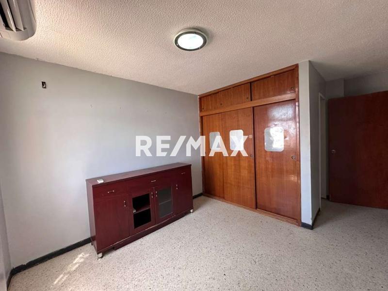 En Alquiler Apartamento Av 1 Zarabon