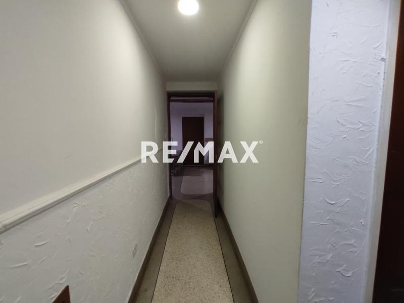 En Venta Apartamento Urb. Santa Irene, Punto Fijo, Estado Facón