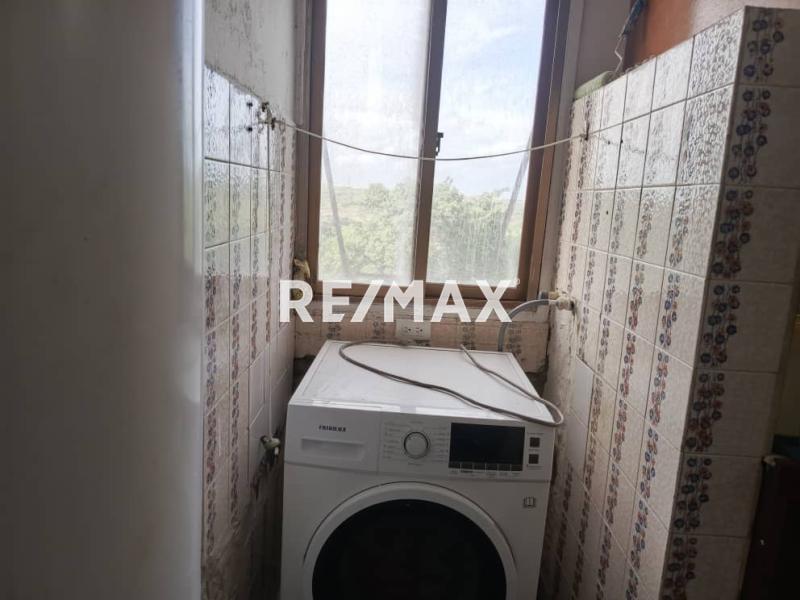 En Venta Apartamento Urb. Santa Irene, Punto Fijo, Estado Facón