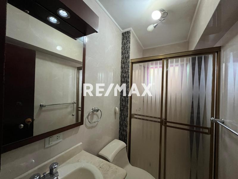 En Venta Apartamento Urb. Santa Irene, Punto Fijo, Estado Facón