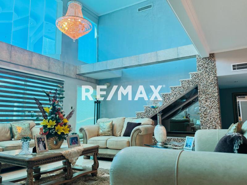 En Venta Casa o TownHouse Urbanización Santa Fe, Conjunto Residencial Los Médanos