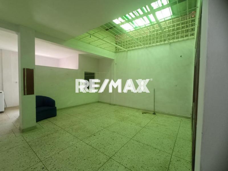 En Venta Edificio Centro de Punto Fijo.