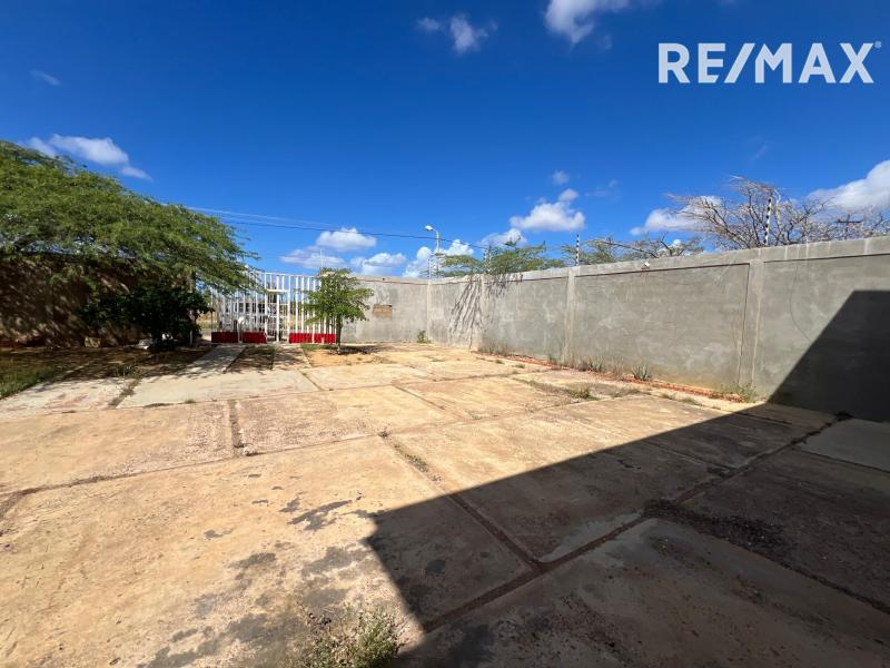 En Venta Casa o TownHouse AMUAY FALCON