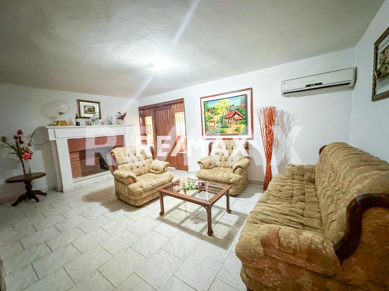 En Venta Casa o TownHouse AMUAY FALCON
