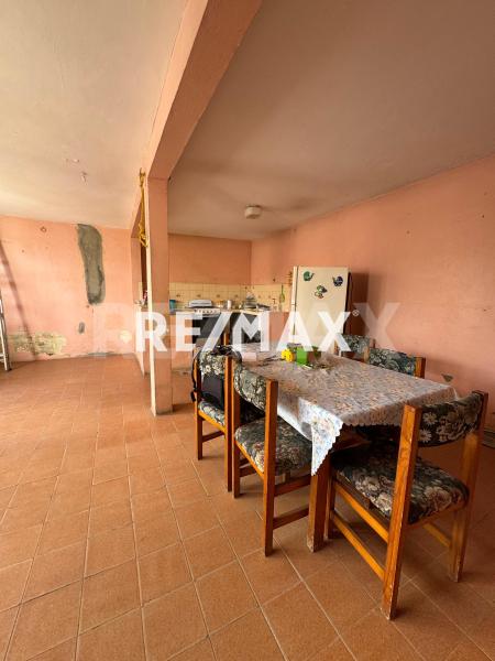 En Venta Casa o TownHouse Calle principal de antiguo eropuerto casa 25