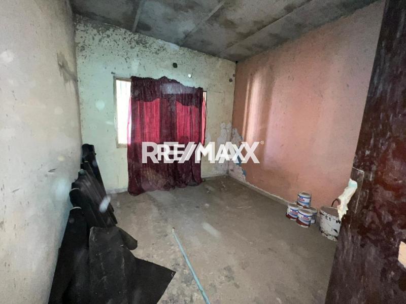 En Venta Casa o TownHouse Calle principal de antiguo eropuerto casa 25