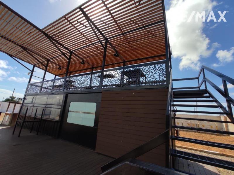 En Venta Local Industrial y Galpón Urb. Zarabón, Punto Fijo, Estado Falcón