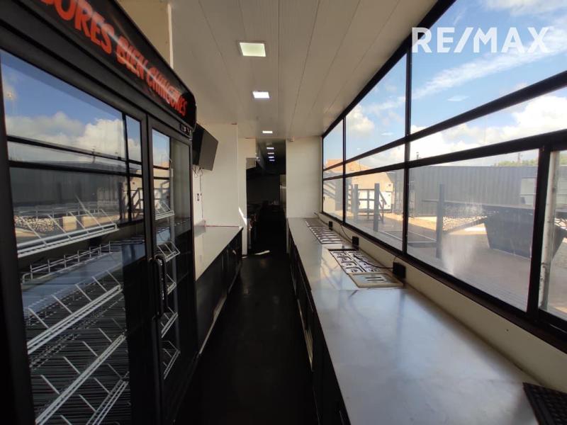 En Venta Local Industrial y Galpón Urb. Zarabón, Punto Fijo, Estado Falcón