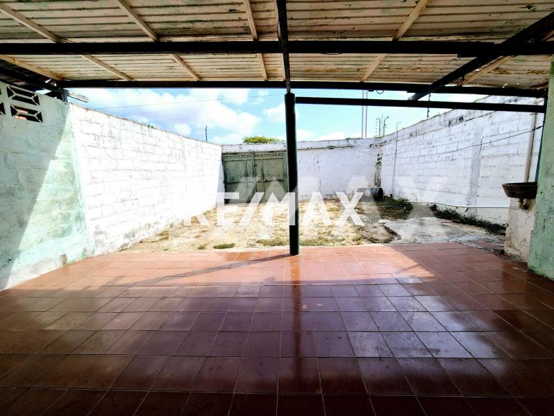 En Venta Casa o TownHouse Los Taques, Falcón, VEN