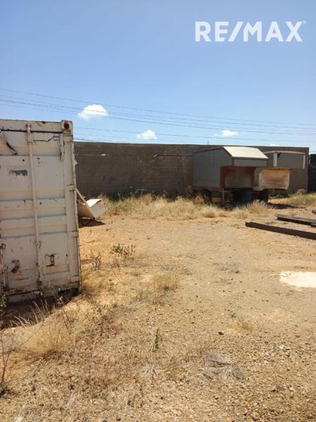 En Venta Local Industrial y Galpón Puerta Maraven, Cardón, Falcón, 4154, VEN