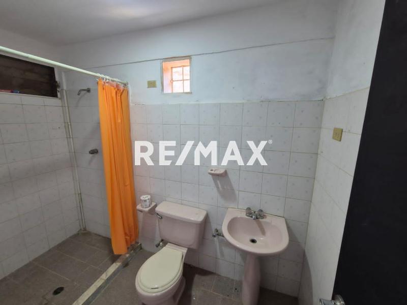 En Venta Local Industrial y Galpón Puerta Maraven, Cardón, Falcón, 4154, VEN