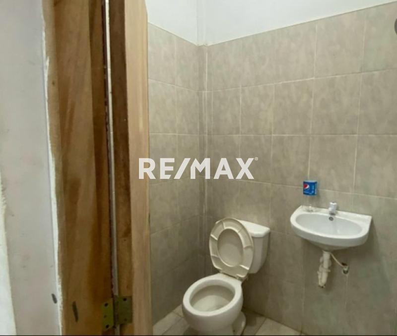 En Venta Local Industrial y Galpón Puerta Maraven, Cardón, Falcón, 4154, VEN