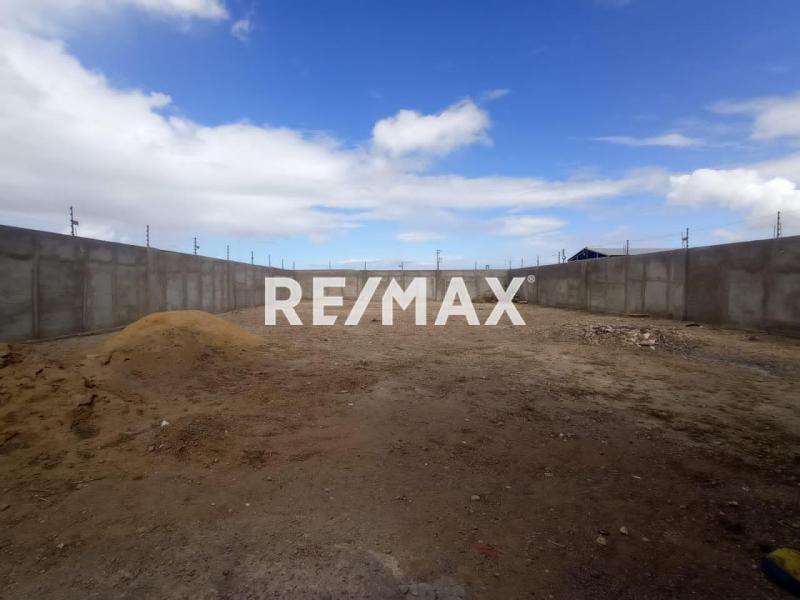 En Venta Edificio Avenida Principal de Bella Vista, Carirubana, Punto Fijo, Falcón, 4102, VEN